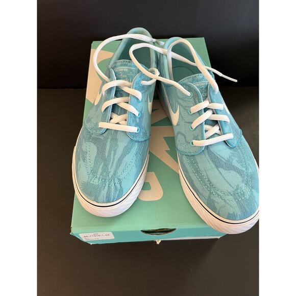 Nike 525104418 Youth Girls 5.5 Stefan Janoski Skateboarding Sneakers- Preowned - Picture 2 of 9